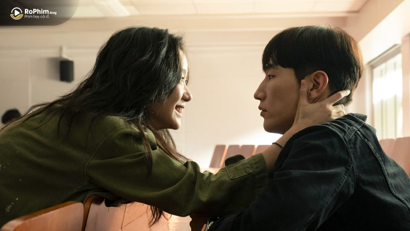 “Đôi Bạn Học Yêu” (Love In The Big City) đang có suất chiếu tại các cụm rạp trên toàn quốc. 