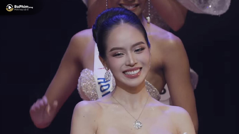 Hoa hậu Thanh Thủy đăng quang tại cuộc thi Miss International 2024