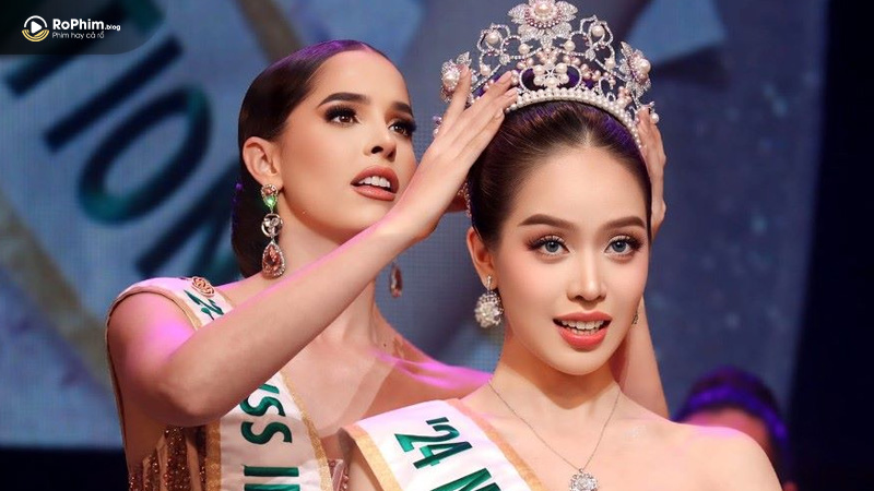 Thanh Thuỷ tỏa sáng trong đêm chung kết