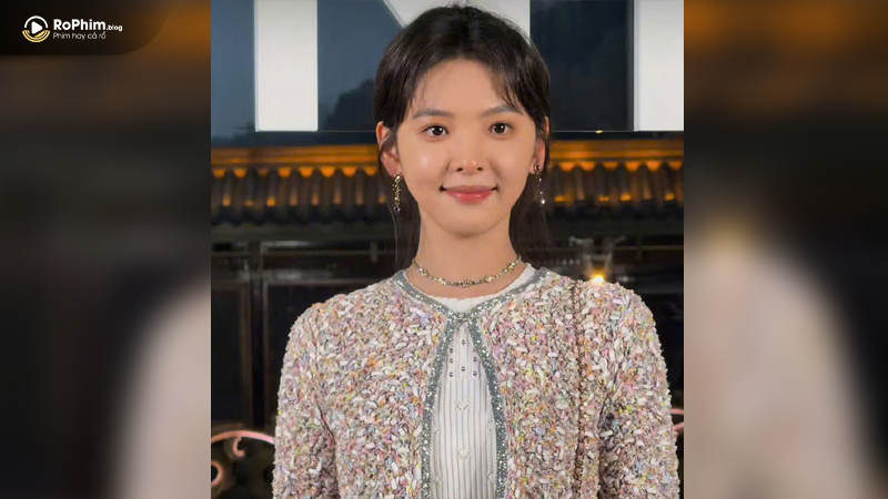 Chương Nhược Nam với gương mặt tươi tắn, rạng rỡ trong sự kiện