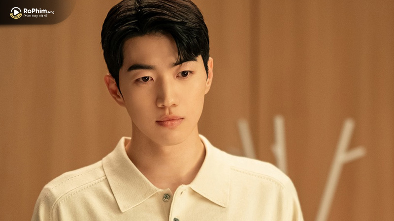 Kang Hoon vào vai Kang Joo Yeon