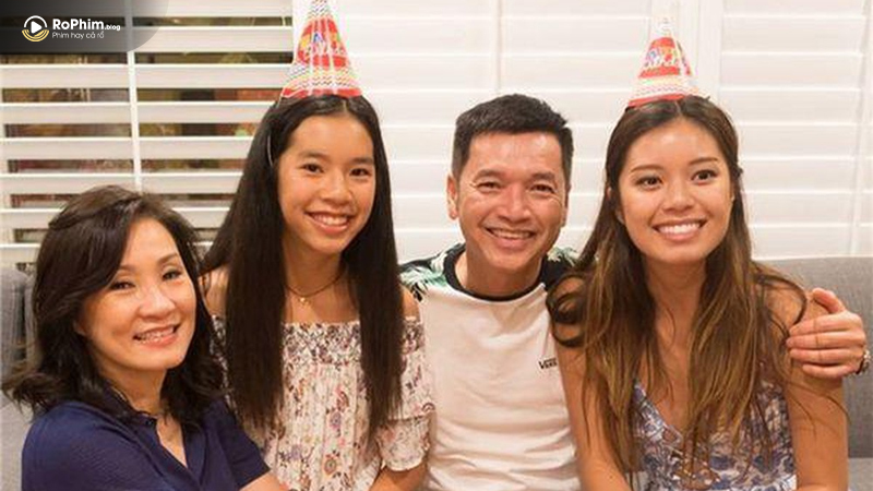 Gia đình nhỏ của nghệ sĩ Hồng Đào và Quang Minh 