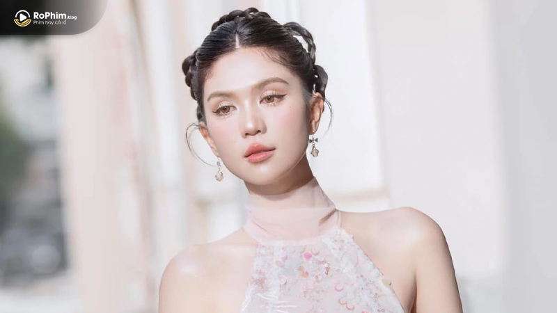 Ngọc Trinh đã chính thức chia sẻ một tin vui