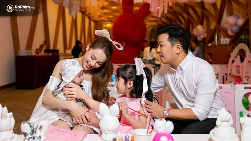 Trường Giang Và Nhã Phương: Tình Yêu và Sự Thấu Hiểu