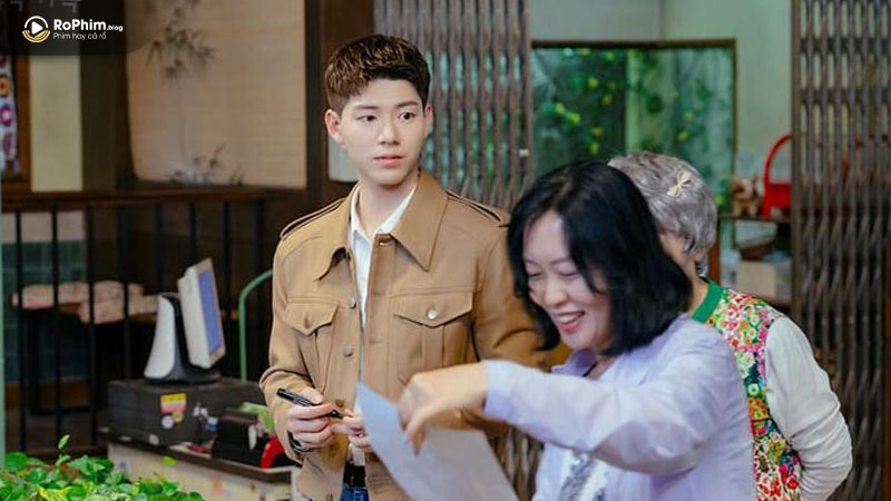 Bae Hyun-Sung trong vai Kang Hae-jun