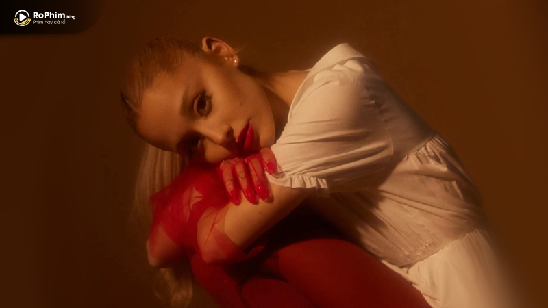Ariana Grande Gây Tiếc Nuối 