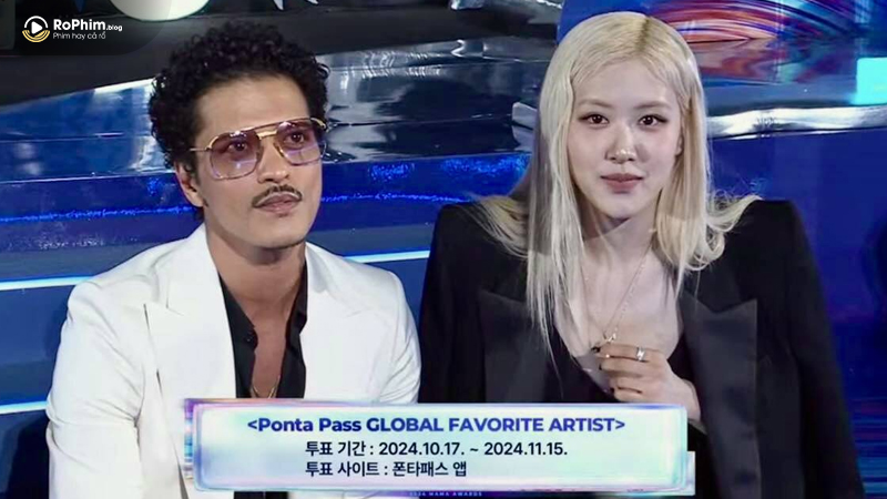 Bruno Mars và Rosé được vinh danh ở hạng mục "Global Sensation" với ca khúc APT.