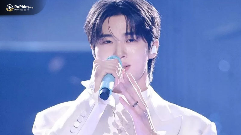 Visual phát sáng của Byeon Woo Seok tại sân khấu MAMA 2024