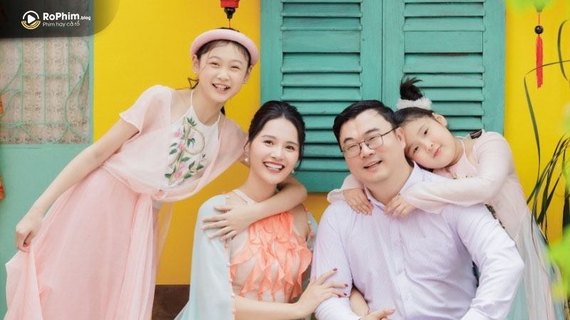 Cuộc sống hôn nhân hạnh phúc với chồng Trung Quốc và hai con gái nhỏ