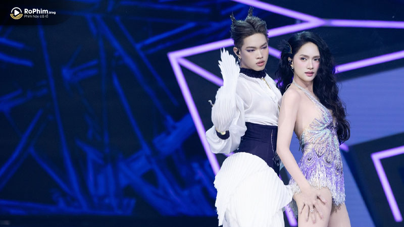 Hương Giang - Pháp Kiều và tình chị em hài hước trong showbiz
