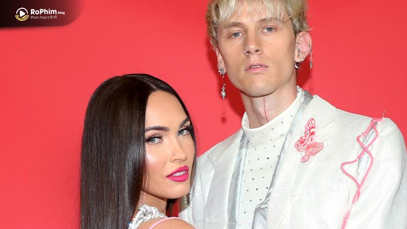 Machine Gun Kelly đã từng cầu hôn Megan FoxMachine Gun Kelly đã từng cầu hôn Megan FoxMachine Gun Kelly đã từng cầu hôn Megan Fox
