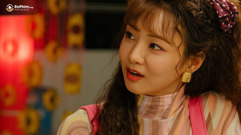 Lee Se Hee thủ vai Lee Joo Ri