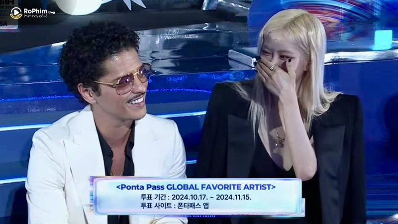 Bruno Mars và Rosé xuất hiện tại lễ trao giải MAMA 2024