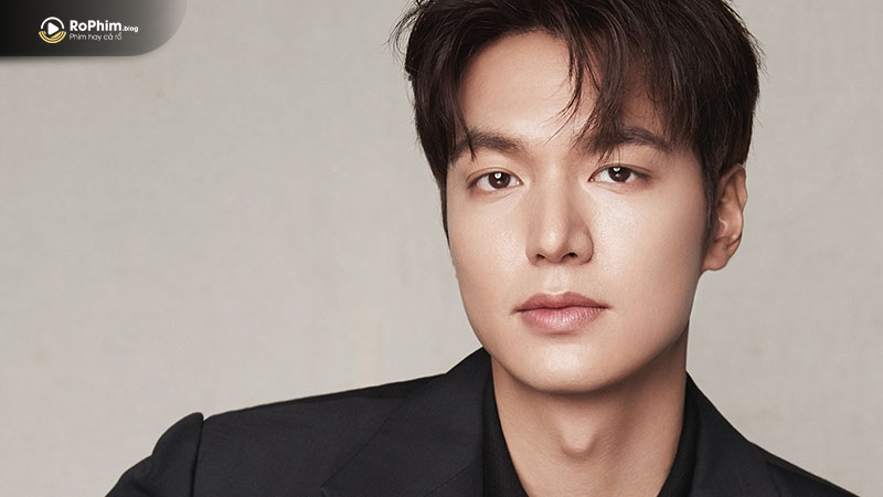 Lee Min Ho trải lòng về quãng thời gian khó khăn nhất trong cuộc đời anh