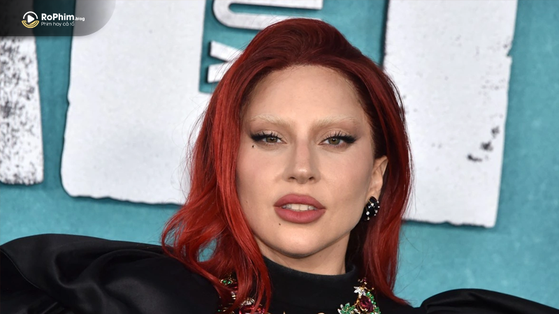 Lady Gaga cũng bày tỏ sự khen ngợi dành cho “đối tác” làm nhạc Bruno Mars