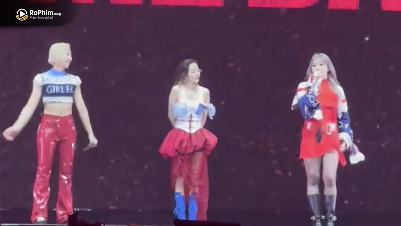 2NE1 phải biểu diễn với đội hình ba thành viên