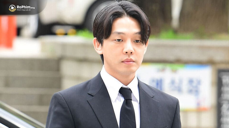 Yoo Ah In lĩnh án tù, được giảm nhẹ sau phiên tòa lần hai nhưng mất sạch hình ảnh công chúng