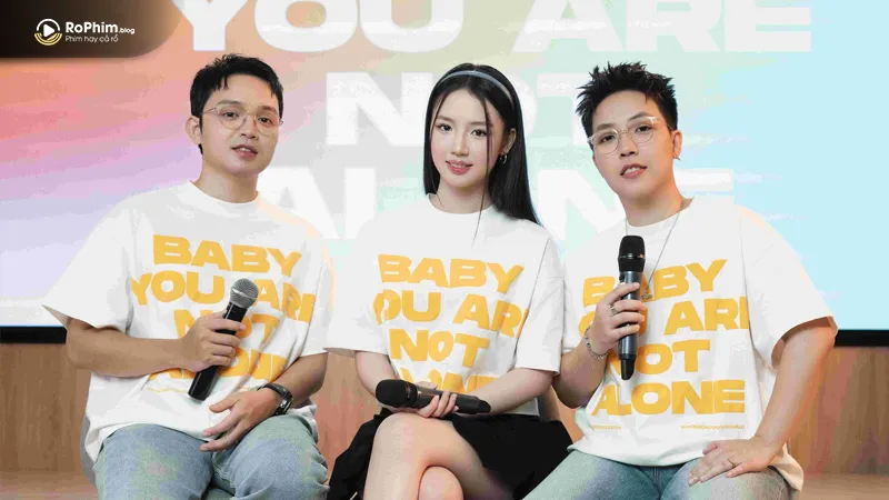 Đặc biệt, MV “Baby you are not alone” mang đậm những khoảnh khắc đẹp về sự sẻ chia, đồng cảm và hành trình chữa lành