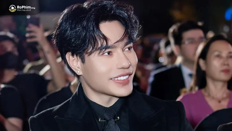 Nam diễn viên khẳng định không thi nhan sắc và yêu cầu tôn trọng đời tư.